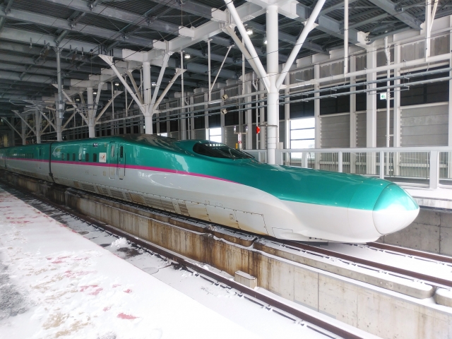 新幹線の雪シェルター
