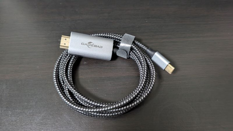 USB-CからHDMIケーブル