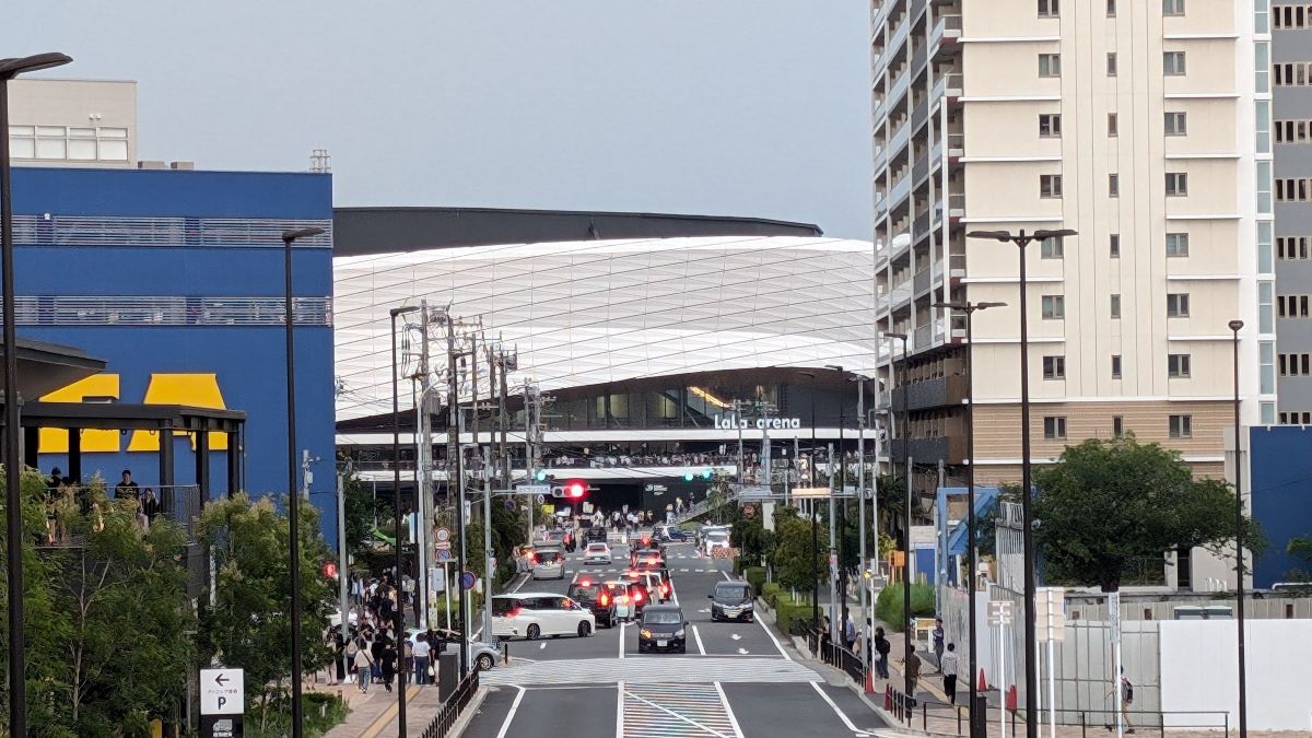 南船橋駅からララアリーナ