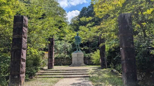 松平親氏像