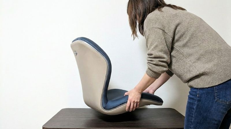 スタイルプレミアムを持ち上げる様子